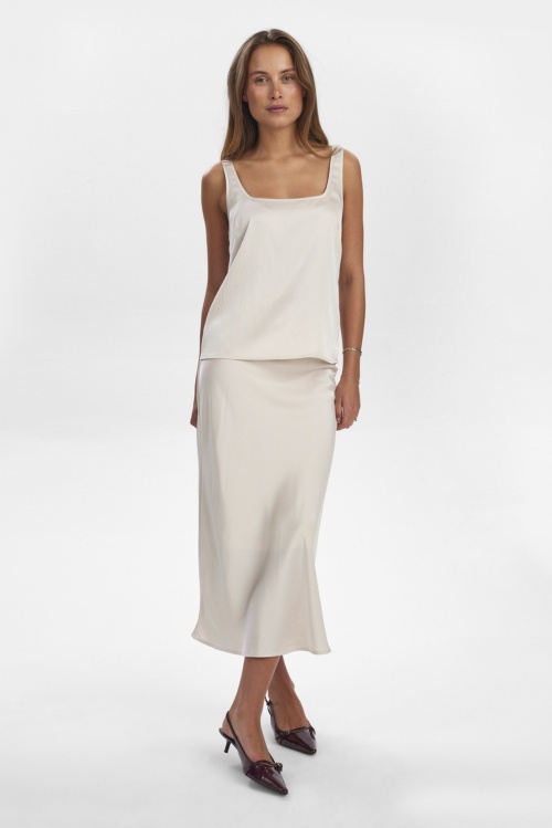 NUIVORY top MS25 - 0547