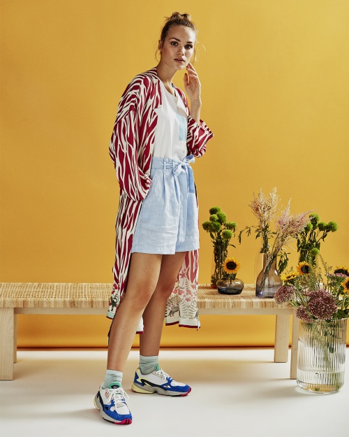 KALEIGH KIMONO - 2009 G. ROSE
